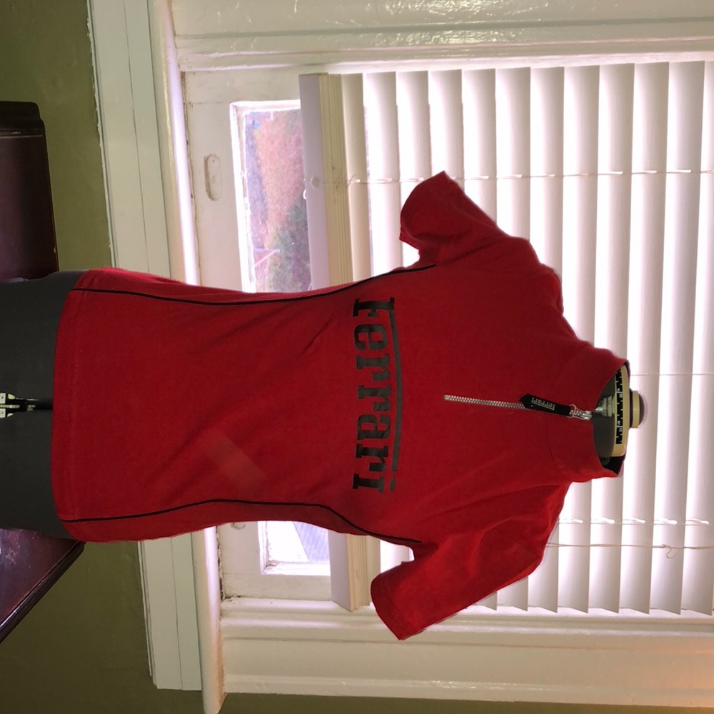Amazing 90’s vintage Ferrari shirt